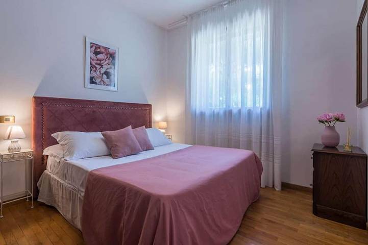 Villa Micol - Private villa, 4 bedrooms, pool, A/C, wifi, pets, Marche in Pesaro, Pesaro-Urbino