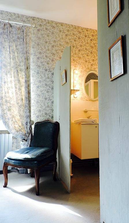 Chambres d'hôtes La Trolière - Chambre Bleue in Orval (Cher), Saint-Amand-Montrond