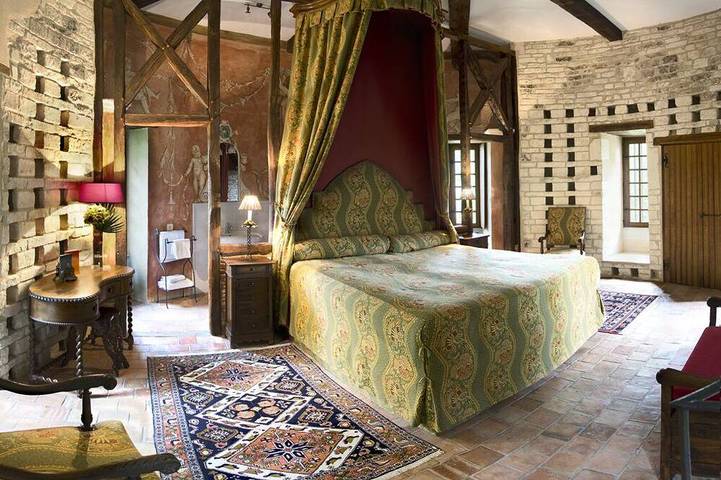 Gîte pour 4 personnes, avec jardin à Noyant-de-Touraine