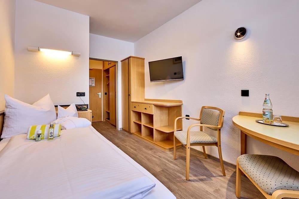 Einzelzimmer Standard - Aura Hotel Saulgrub Gmbh in Saulgrub, Bayerische Alpen