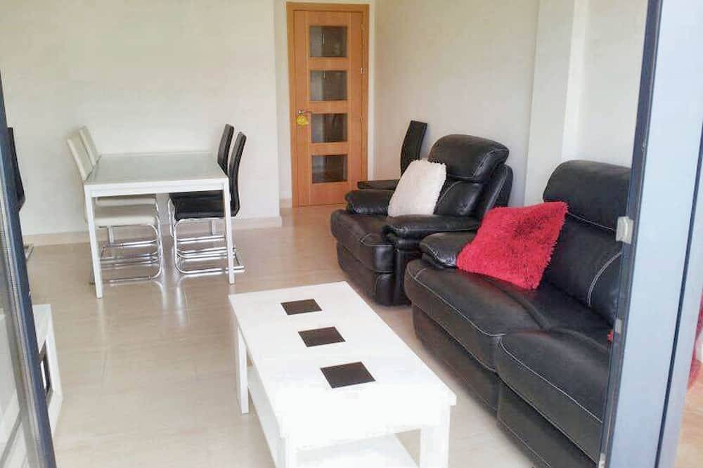 Ganze Wohnung, Homerez - Wohnung in Almería mit Pool in Retamar, Almería