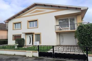 Location de vacances pour 7 personnes, avec jardin et balcon, animaux acceptés à Amnéville