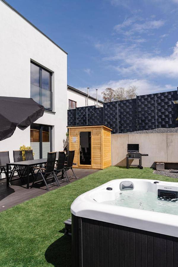 Gîte pour 6 personnes, avec Jacuzzi et Terrasse ainsi que Jardin et Piscine à Butgenbach - 4