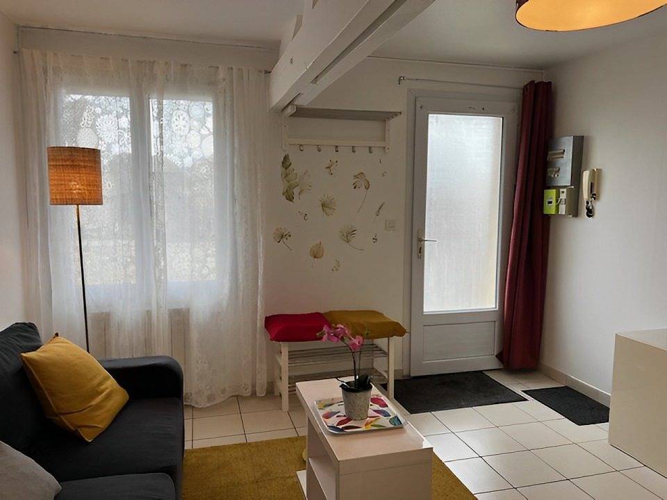 Appartement Les Tournesols près de Massy, Evry in Chauffour-lès-Étréchy, Essonne