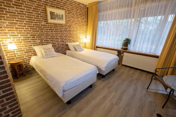 Hotel für 2 Personen, mit Terrasse und Garten sowie Ausblick in Zevenaar
