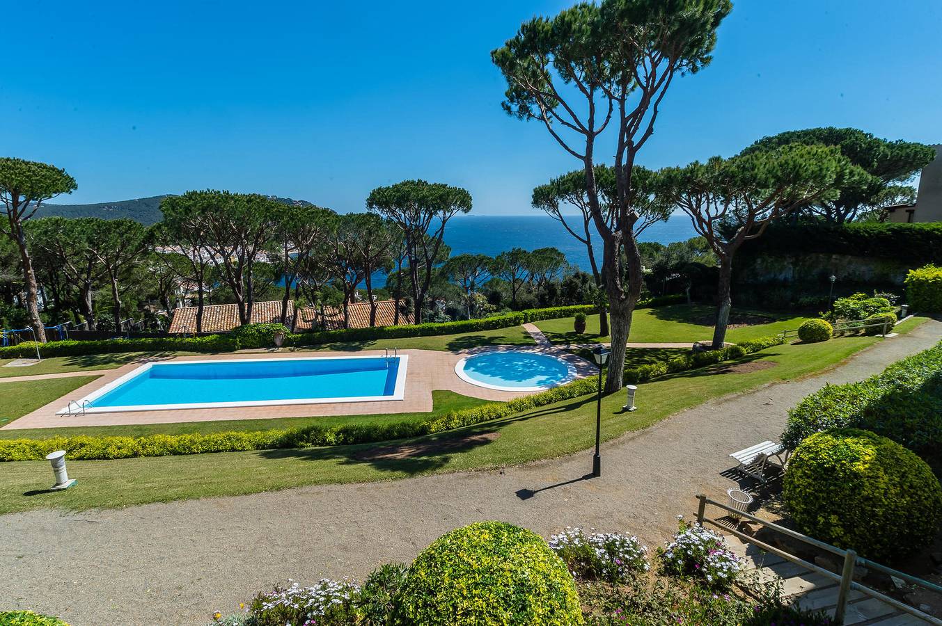 Appartement entier, E-2 Appartement avec vues magnifique sur la mer et avec piscine in Calella de Palafrugell, Palafrugell