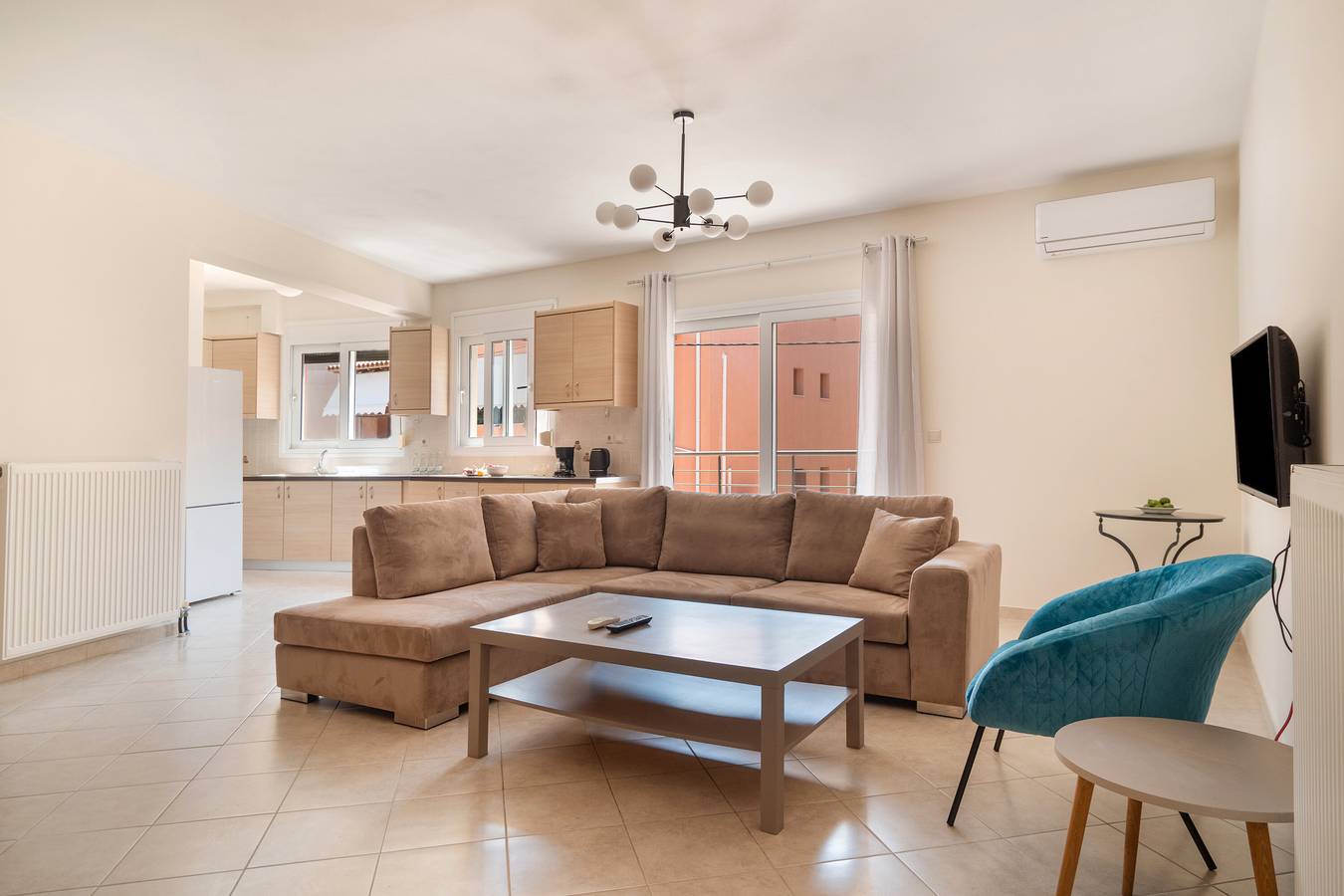 Ganze Wohnung, Apartment 'Ardavani City 7' mit Gemeinschaftsterrasse, Wlan und Klimaanlage in Argostoli, Kefalonia