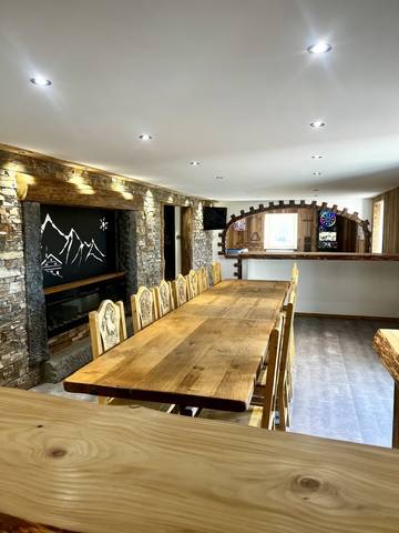 Gîte pour 14 personnes, avec terrasse à Gerbamont