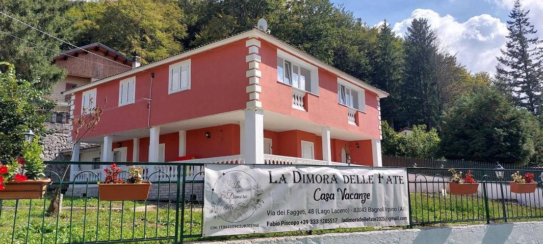 Casa vacanza per 7 persone, con panorama e vista lago nonché giardino, con animali domestici in Bagnoli Irpino