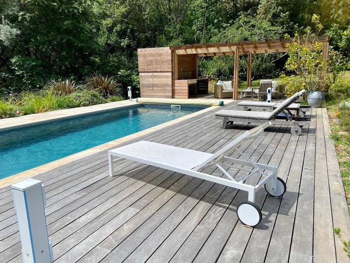 Location de vacances pour 14 personnes, avec jardin et piscine ainsi que terrasse et vue dans Miomo - 3