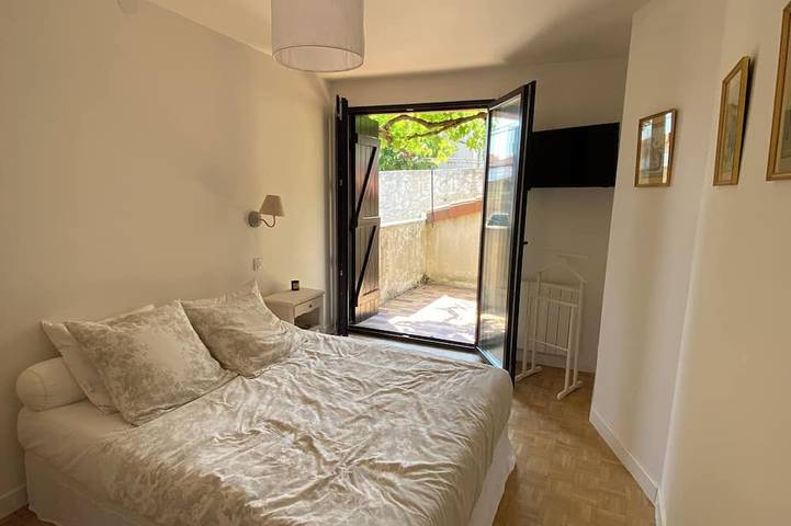 Location de vacances pour 8 personnes, avec terrasse et jardin, animaux acceptés à Authezat - 3