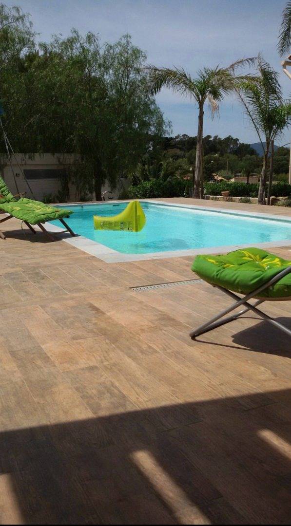 Villa pour 8 personnes, avec jardin ainsi que piscine et balcon à Giens - 3