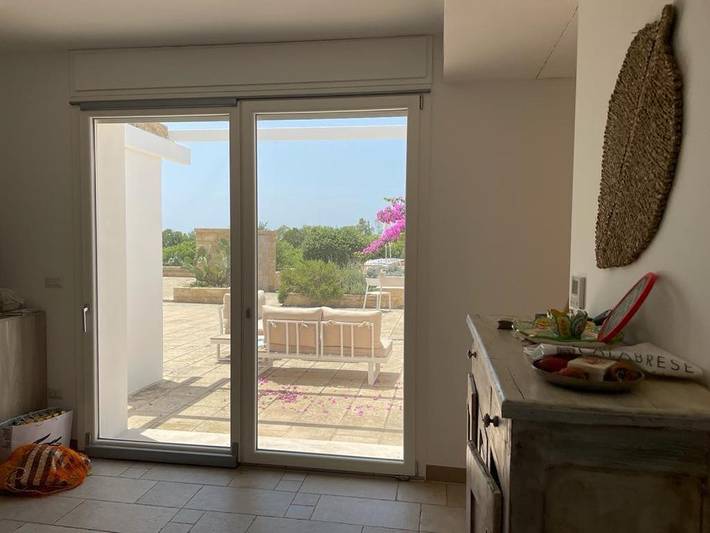 Location de vacances pour 6 personnes, avec vue ainsi que piscine et jardin, animaux acceptés à Ugento - 3