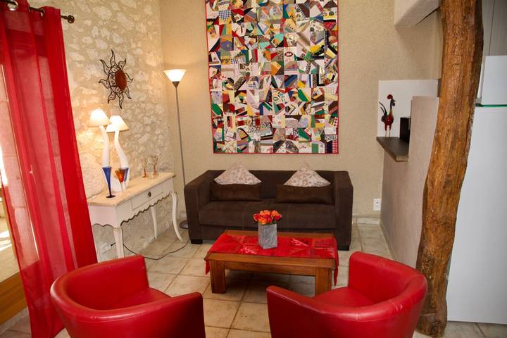 Gîte pour 6 personnes, avec piscine, animaux acceptés à Monflanquin