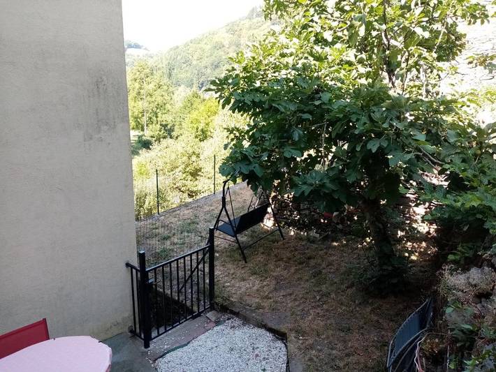 Gîte pour 4 personnes, avec vue ainsi que jardin et terrasse dans Conques-en-Rouergue - 4