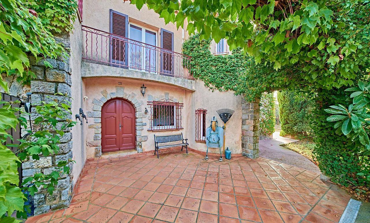 Villa Mercedes 300 m de la plage in La Londe-les-Maures, Parc national de Port-Cros