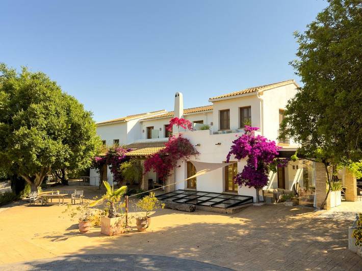Casa rural para 2 personas, con jardín y piscina además de sauna y jacuzzi - 1