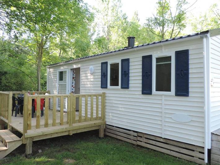 Camping pour 4 personnes, avec terrasse et piscine dans Eure-et-Loir