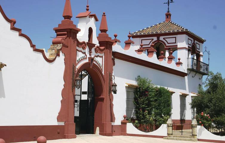 297sqft Wohnung mit AC, Pool & Terrasse in El Garrobo, Sevilla Provinz
