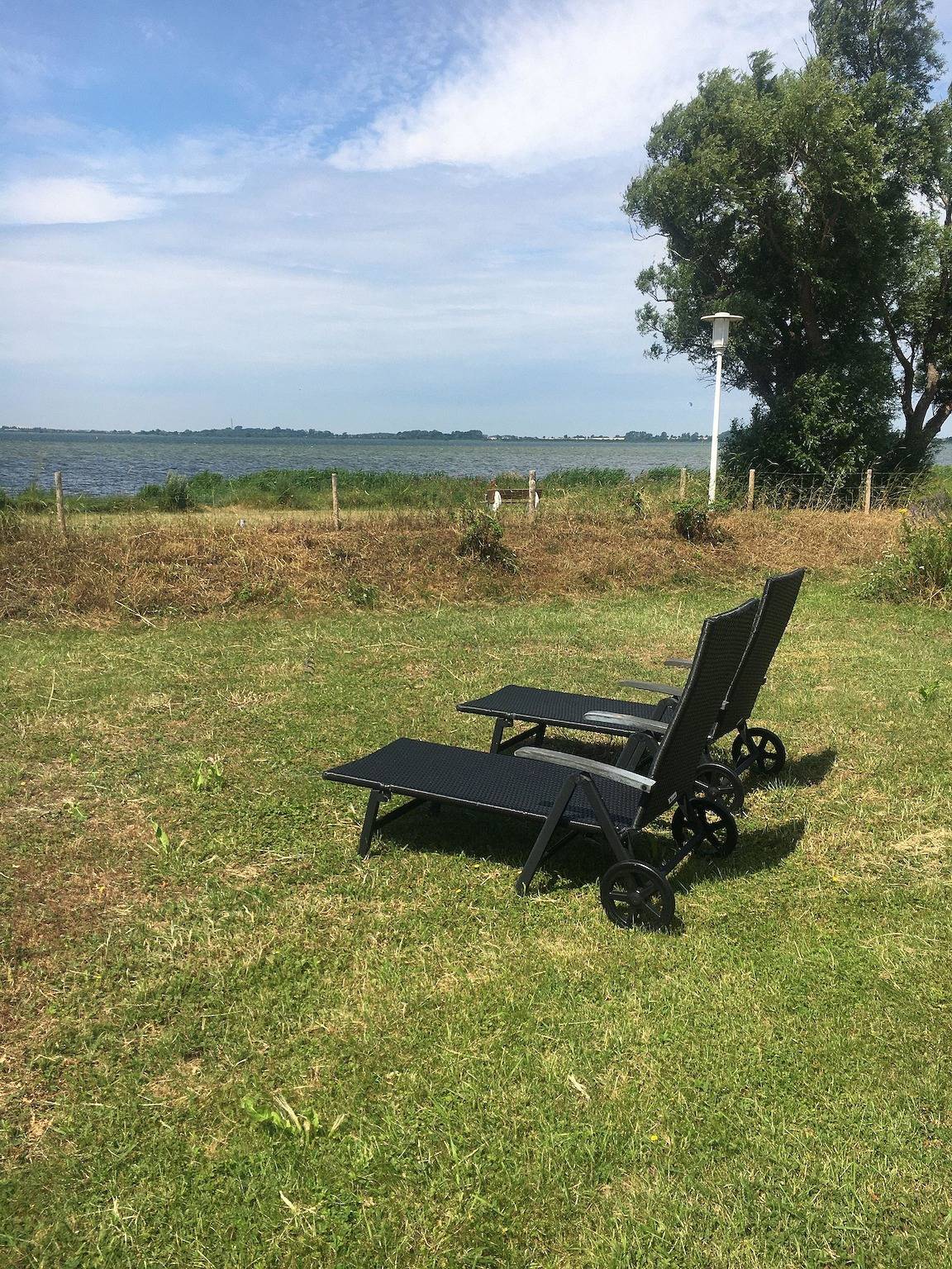 Entire holiday apartment, Fewo " Strandhaus Wiek " direkt am Wasser mit herrlichen Weitblick in Wiek, Ruegen