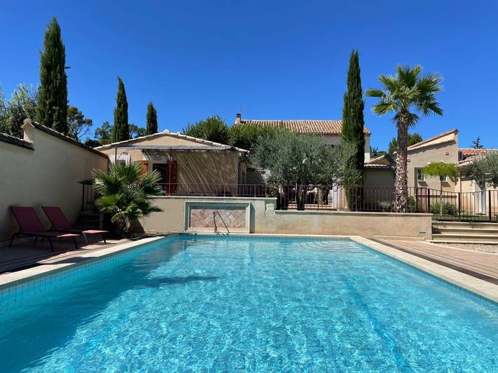 Chambre d’hôte pour 2 personnes, avec Terrasse ainsi que Jardin et Piscine à Carpentras