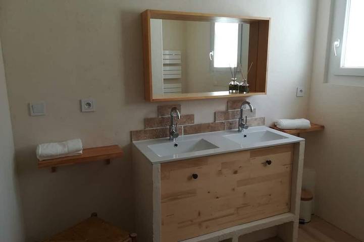Chambre d’hôte pour 4 personnes, avec piscine
