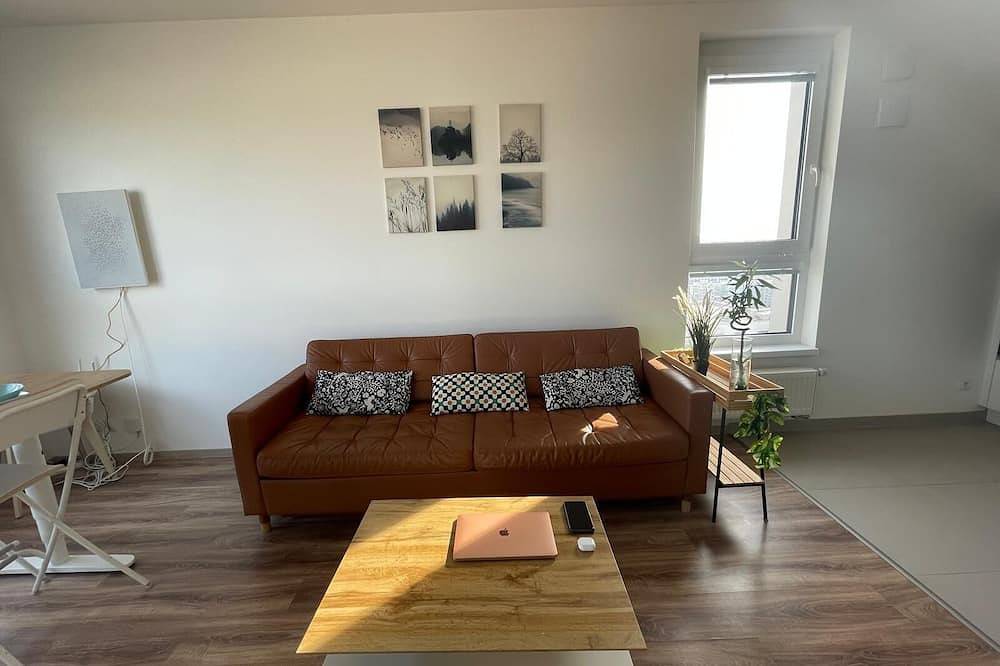Ganze Wohnung, Apartment with panoramic view by the hockey arena with Ac in Bratislava, Bratislava und Umgebung