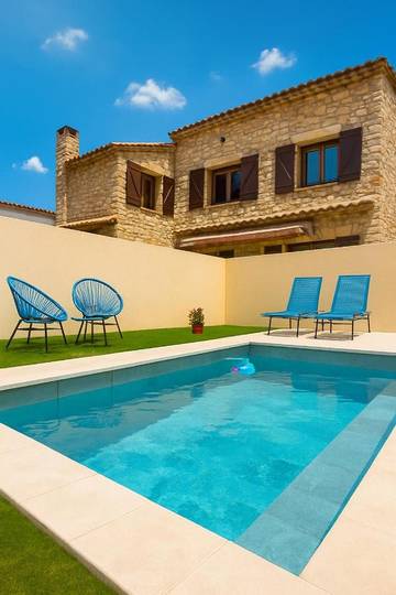 Maison d’hôte pour 2 personnes, avec piscine ainsi que jardin et vue à Puget-sur-Argens