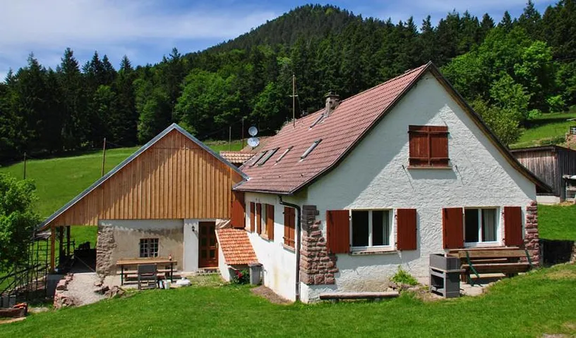Casa de vacaciones para 8 personas, con vistas además de terraza y jardín - 1