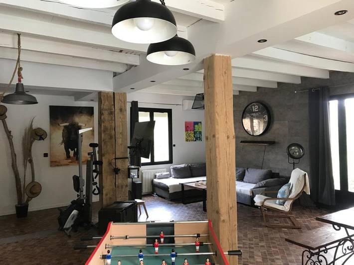 Location de vacances pour 7 personnes, avec piscine ainsi que jacuzzi et jardin à Corconne - 2