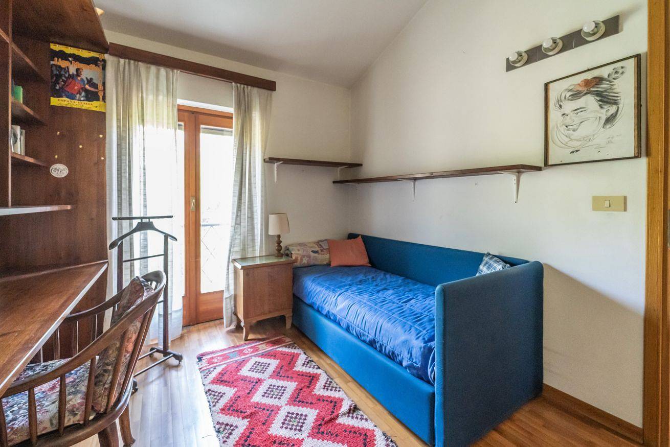 Appartamento intero, Visogliano Roomy Apt w/ Terrace near the Station in Sistiana, Duino-Aurisina