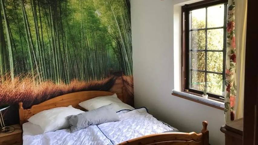 Ferienhaus für 8 Personen, mit Garten und Terrasse in Esgrus