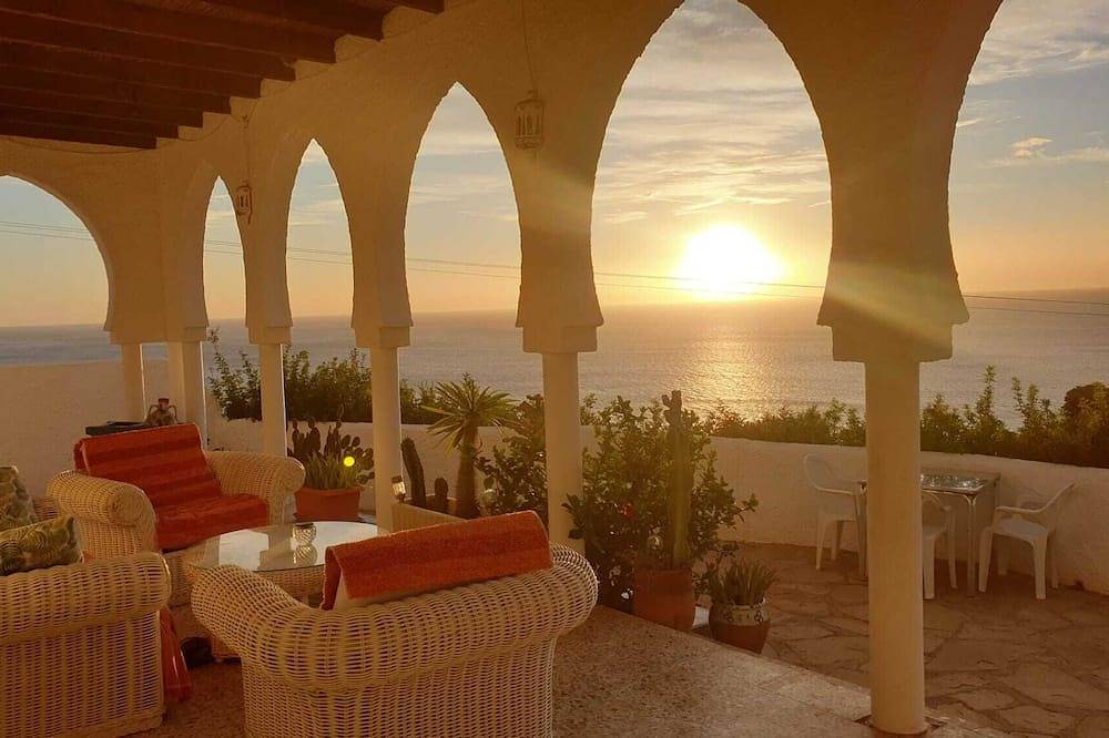 Mojacar - Carattere villa 2 grandi camere da letto. Vista mozzafiato. in Playa de las Ventanicas, Mojacar
