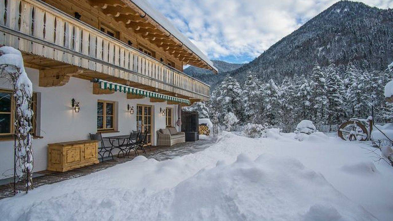 Entire holiday apartment, Ferienwohnung für 2 Personen (100 m²) in Kreuth in Kreuth, Bavarian Alps