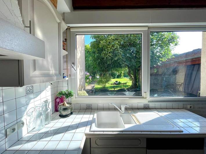 Location de vacances pour 12 personnes, avec jardin ainsi que terrasse et vue, animaux acceptés à Dole - 3