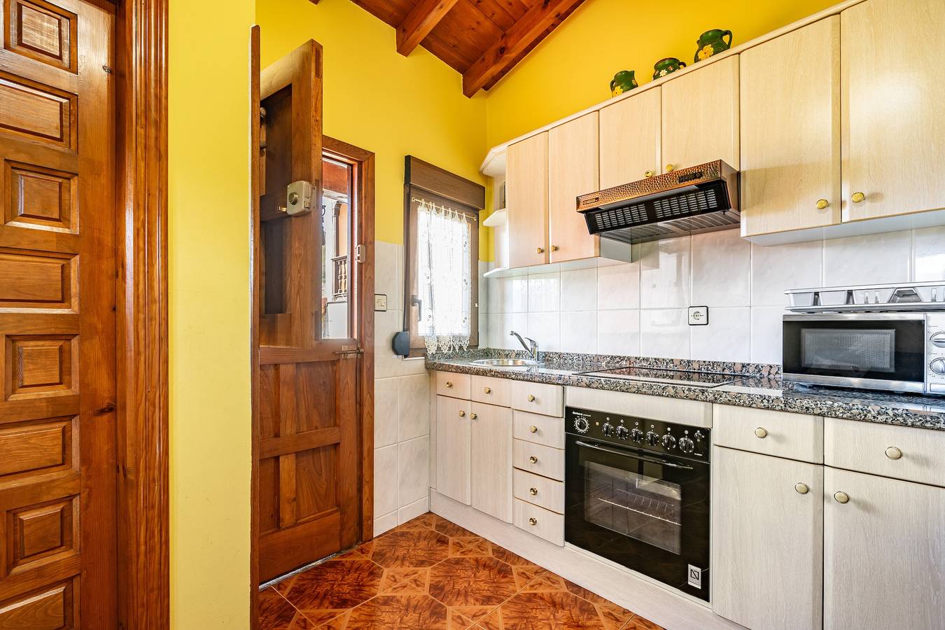 Landhaus 'La Casita De Heidi' mit Bergblick, privater Terrasse und Wlan in Cangas de Onís, Costa Verde (Spanien)