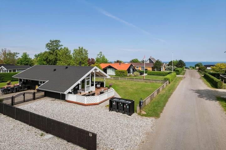 Ferienhaus für 5 Personen, mit Terrasse und Whirlpool sowie Sauna und Garten in Dyngby Strand - 2