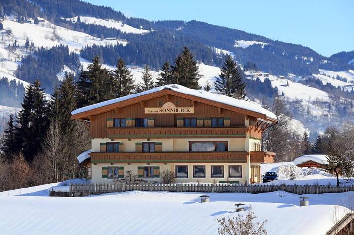 BnB für 3 Personen, mit Pool und Terrasse sowie Garten und Ausblick in Westendorf (Tirol)