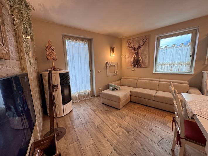 Gîte pour 5 personnes, avec balcon à Carisolo - 3