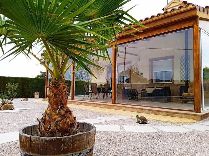 Casa de vacaciones para 18 personas, con jacuzzi además de piscina y jardín, Se admiten mascotas - 1