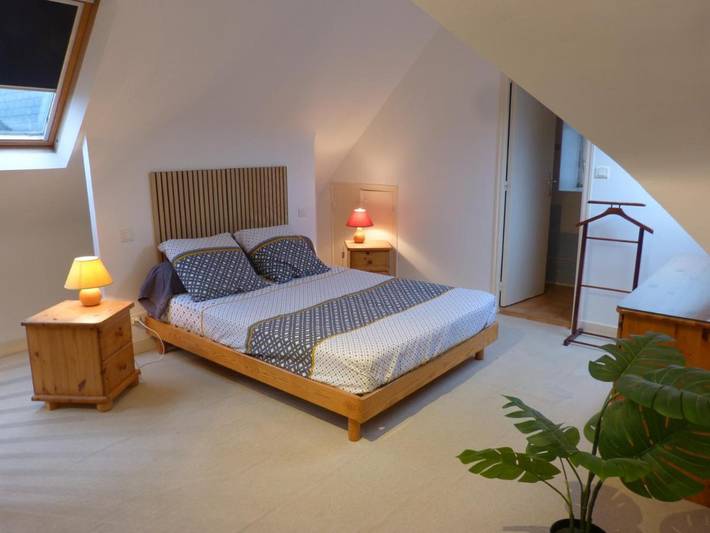 Location de vacances pour 3 personnes, avec vue et jardin à Lopérec - 4