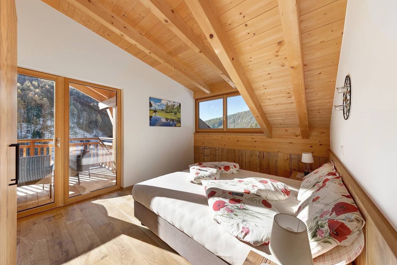 Entire apartment, Töniglerhof "Apartment Morgensonne" with Mountain View, Garden & Wi-Fi in Trodena nel Parco Naturale, South Tyrol
