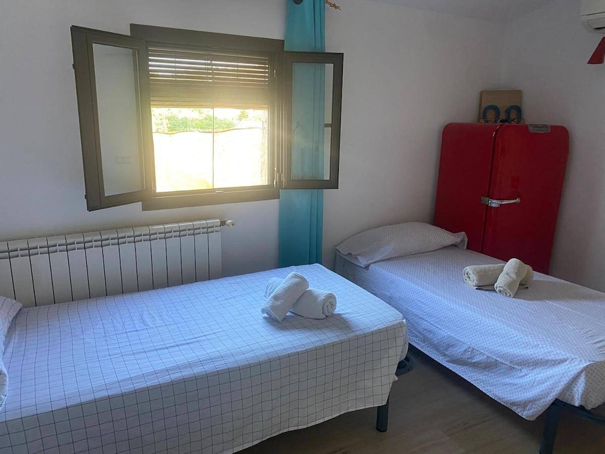 Charming village house for families & cyclists in Juià, Gironès