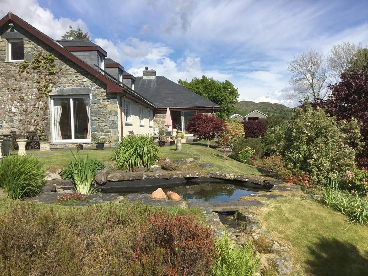 Heulwen Guest House in Snowdonia