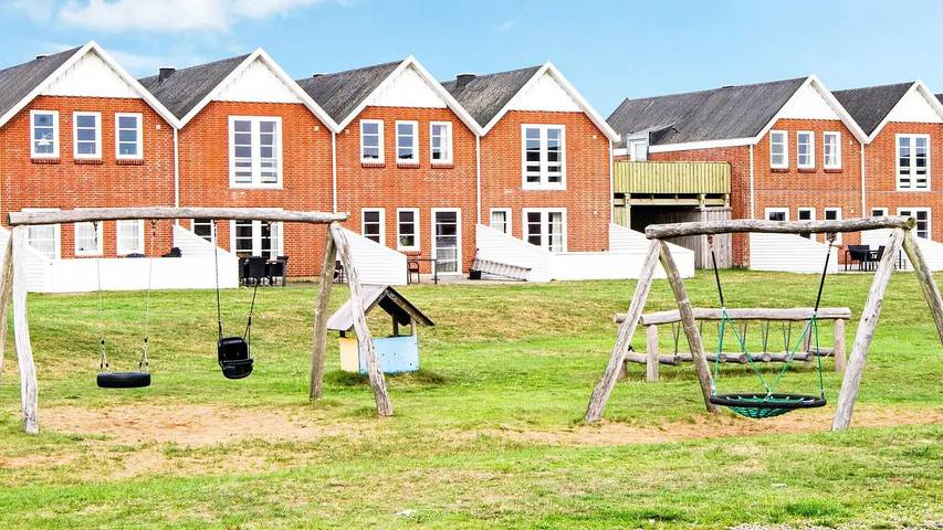 Ferienwohnung für 5 Personen, mit Terrasse und Pool sowie Sauna, mit Haustier