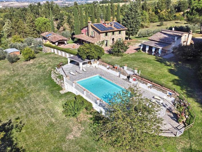 Villa per 14 persone, con Terrazza e Giardino nonché Piscina a Pillo