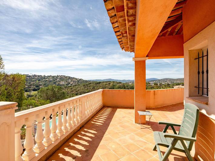 Location de vacances pour 8 personnes, avec terrasse et jardin dans Golf Bluegreen Sainte-Maxime - 4