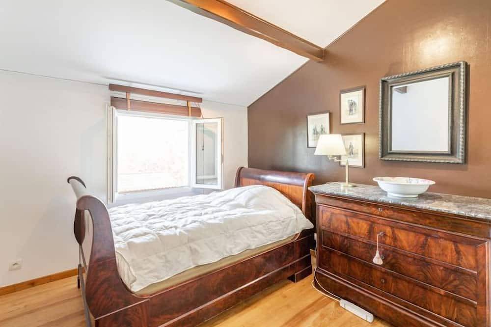 Eki Alde by Interhome in Saint-Pée-sur-Nivelle, Bayonne region