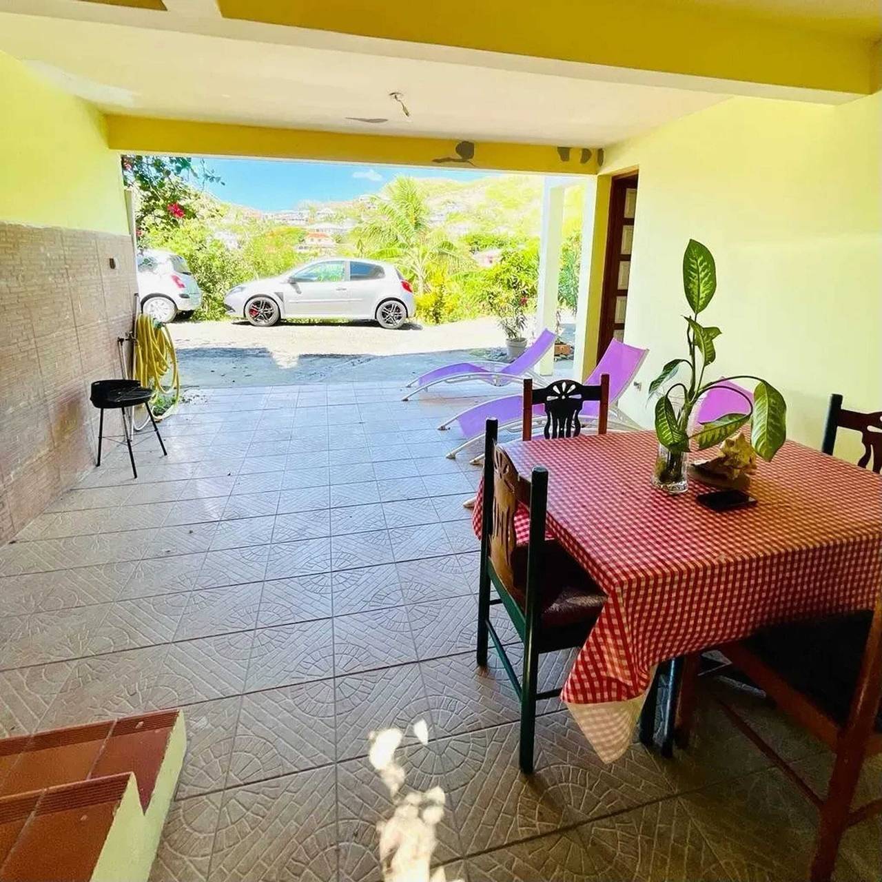 Maison charmante avec vue sur la mer et montagnes, Les Anses-d'Arlet. in Les Anses-d'Arlet, Martinique
