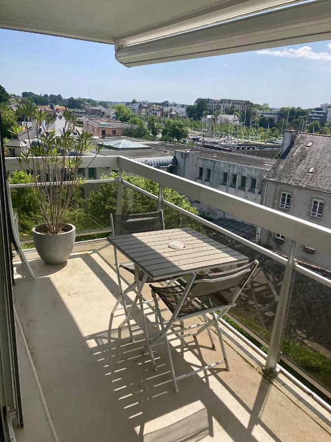 Gîte pour 3 personnes, avec Balcon et Terrasse ainsi que Jardin et Vue dans Port De Vannes